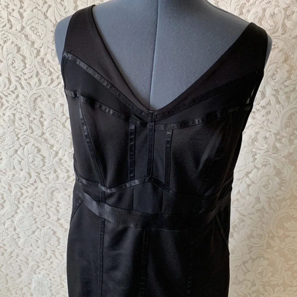 ❌SOLD❌TORRID BLACK SCUBA KNIT & MESH BODYCON DRESS - Picture 5 of 14